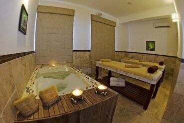 هتل La Hacienda Bahia Paracas