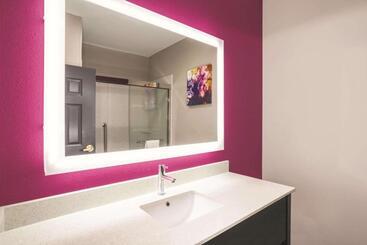 هتل La Quinta By Wyndham Chattanooga North   Hixson