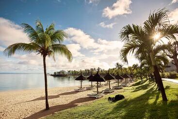 هتل Lux Grand Gaube Resort & Villas