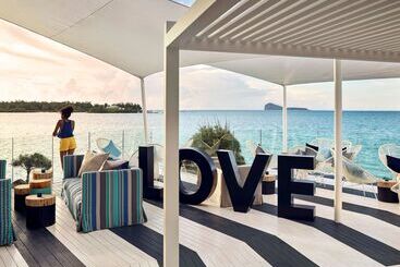 هتل Lux Grand Gaube Resort & Villas