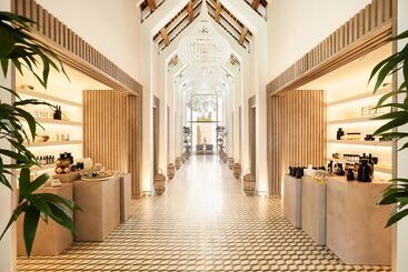 هتل Lux Grand Gaube Resort & Villas