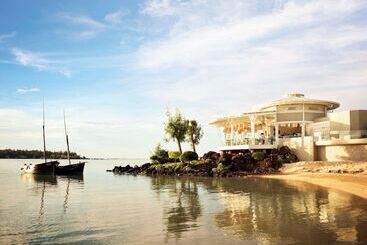 هتل Lux Grand Gaube Resort & Villas