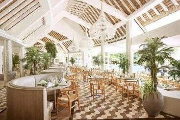 هتل Lux Grand Gaube Resort & Villas