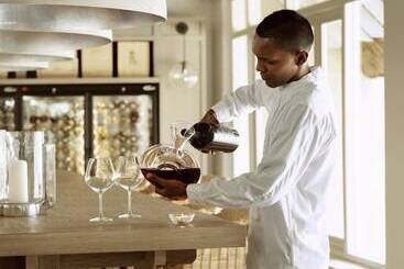 هتل Lux Grand Gaube Resort & Villas