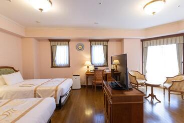 هتل Monterey Sendai