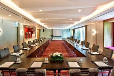 هتل Park Plaza Bangkok Soi 18