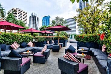 هتل Park Plaza Bangkok Soi 18