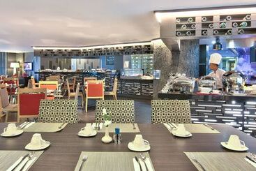 هتل Park Plaza Bangkok Soi 18