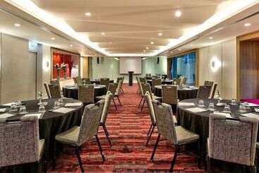 هتل Park Plaza Bangkok Soi 18