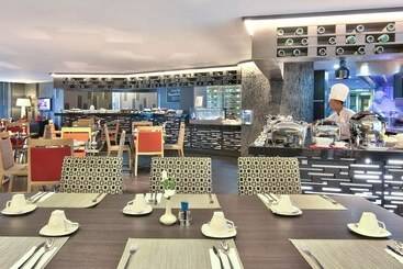 هتل Park Plaza Bangkok Soi 18