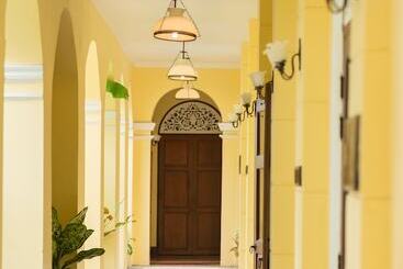 هتل Praya Palazzo