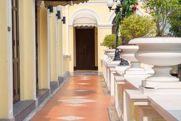 هتل Praya Palazzo
