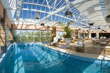 فندق Ramada By Wyndham Buenos Aires