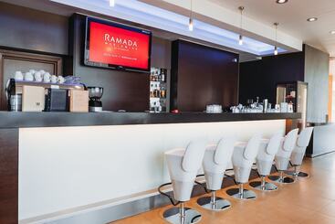 酒店 Ramada By Wyndham Yekaterinburg