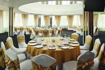 هتل Ramada By Wyndham Yekaterinburg