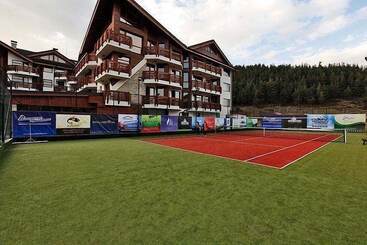 هتل Redenka Holiday Club