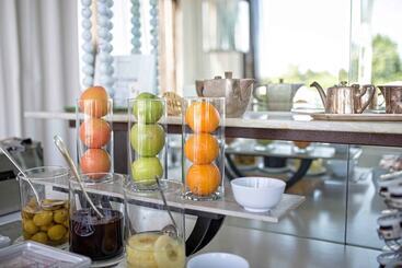 هتل Riviera Golf Resort