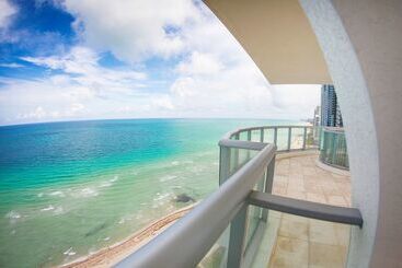 هتل Sole Miami A Noble House Resort