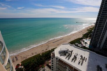 هتل Sole Miami A Noble House Resort