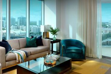 هتل Sole Miami A Noble House Resort