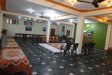 هتل Taj Plaza, Vip Road, Agra