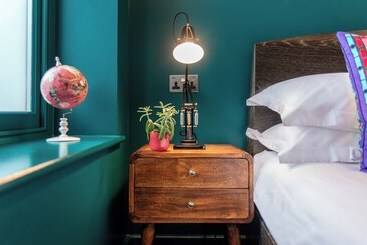 Hux Hotel, Kensington