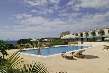 Sun Bay Villas