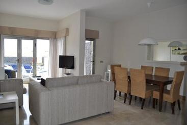 Sun Bay Villas