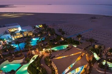 Centara Mirage Beach Resort Dubai