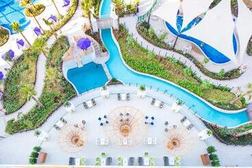 Centara Mirage Beach Resort Dubai