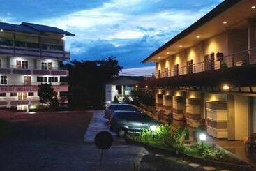 هتل Bukit Indah Lestari