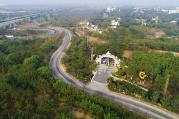 Celebrity Resort - Hyderabad