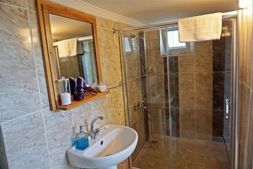 هتل Kas 11 Oda Boutique Pension