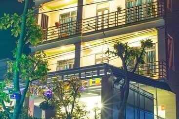 هتل Phong Nha Magic Fingers Homestay And Spa