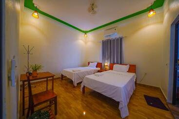 هتل Phong Nha Magic Fingers Homestay And Spa