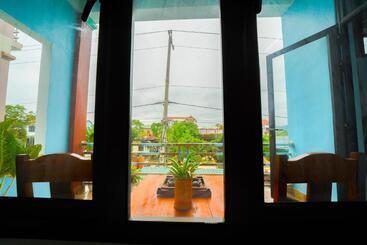 هتل Phong Nha Magic Fingers Homestay And Spa