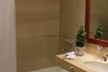 هتل Rio Arriba Suites Apartments Y Resto