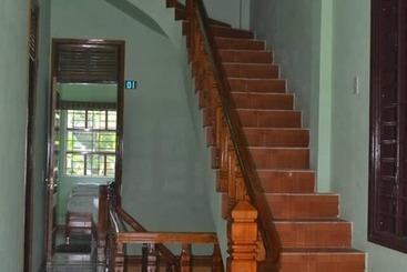 هتل Village House