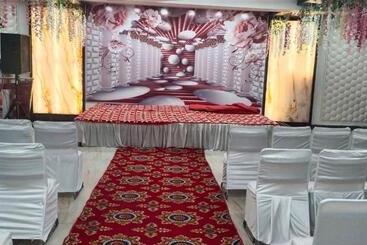 هتل Empire&banquet