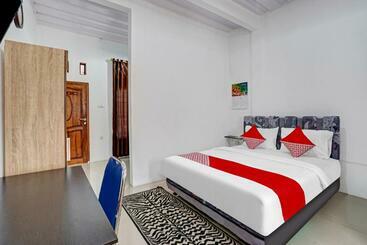 בית מלון כפרי Oyo 90678 Omah Kulo Guest House