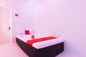 בית מלון כפרי Reddoorz @ Jolly Orange Paranaque