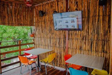 پانسیون Hostal Sumaiwa