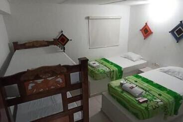 پانسیون Hostal Sumaiwa