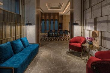 Radisson Blu Hotel & Spa, Nashik