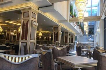 Golden Hi̇ll Hotel Downtown