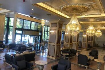 Golden Hi̇ll Hotel Downtown