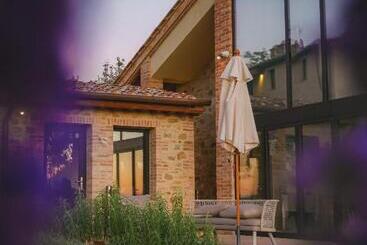 هتل Agriturismo Pensieri Di Cavatina