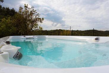 هتل Agriturismo Pensieri Di Cavatina