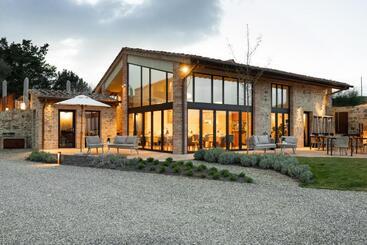 هتل Agriturismo Pensieri Di Cavatina