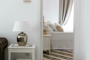 تختخواب و صبحانه Villa Aurelia Suites And Apartments
